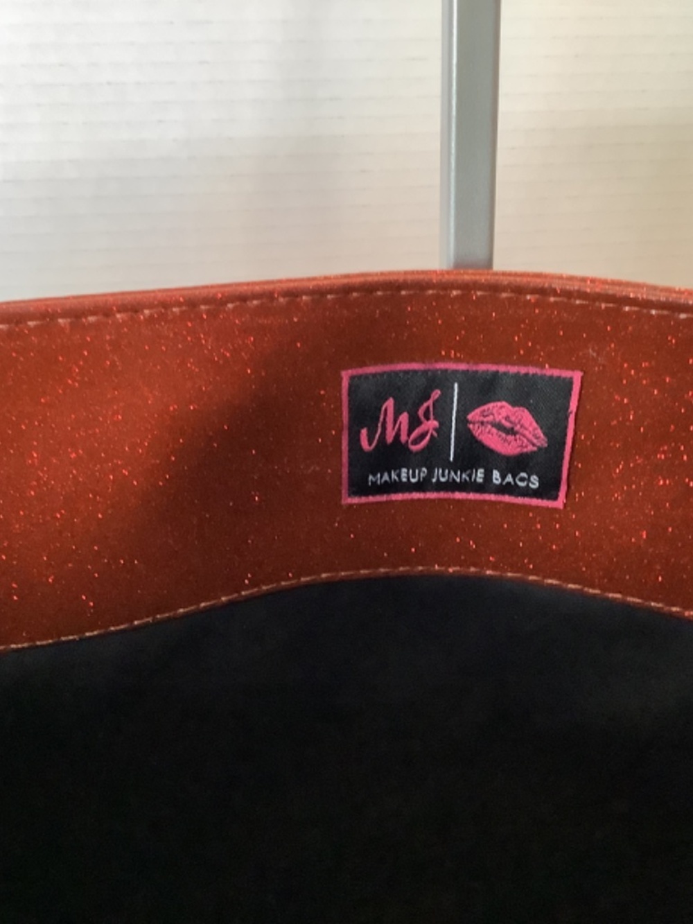 NWT Makeup Junkie weekender‎ red tote - Picture 6 of 13